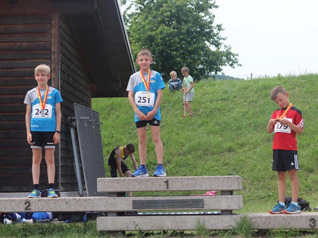 Collin Bittl zuoberst auf dem Podest. Foto: zVg